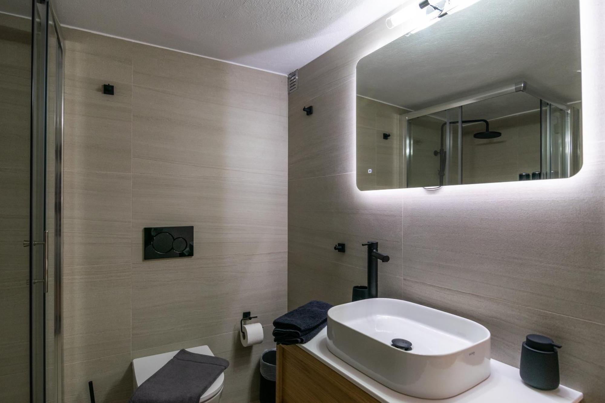 Vitalis Residences - Haven Suites Adamantas  Ngoại thất bức ảnh